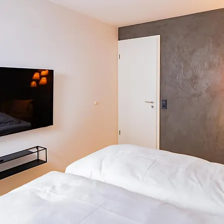 Of Apartment *